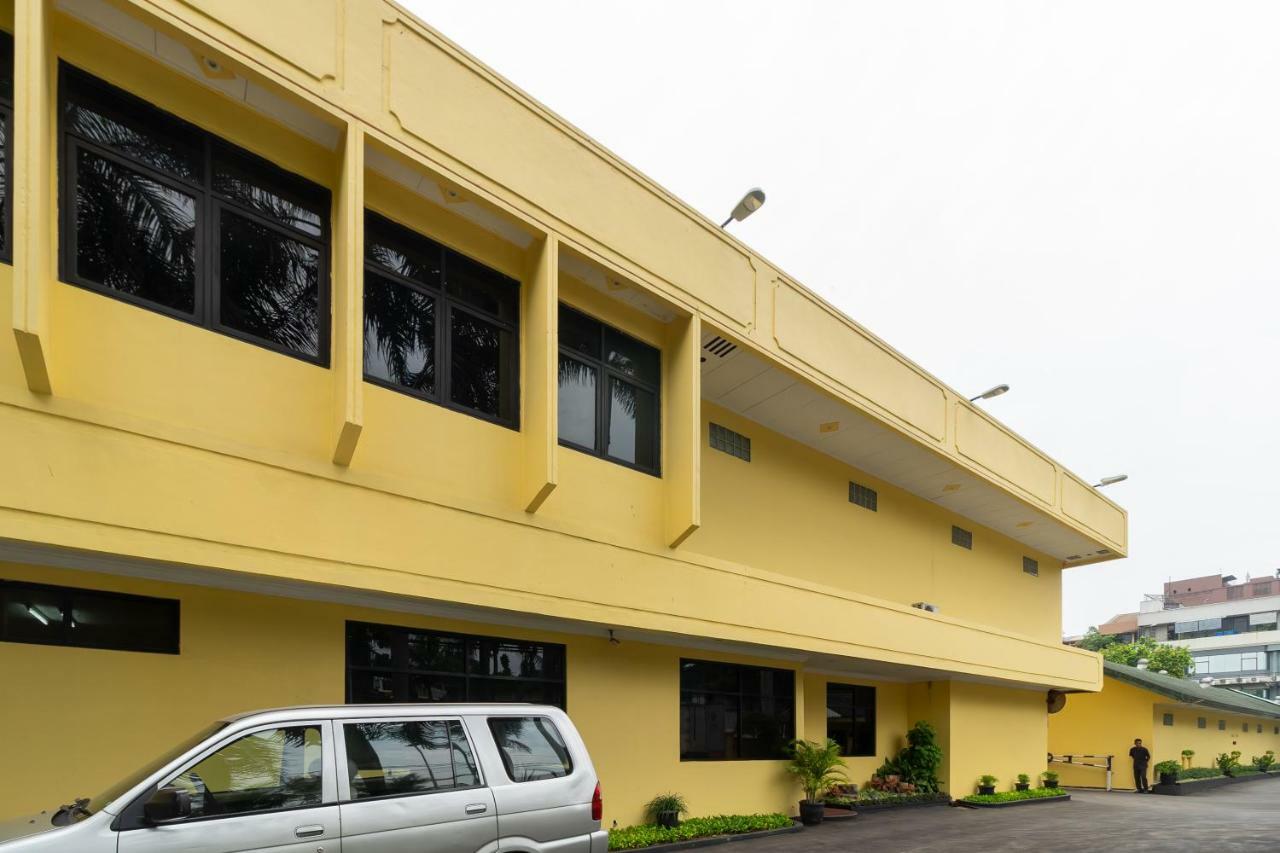 RedDoorz Plus near Ancol Jakarta Exterior foto