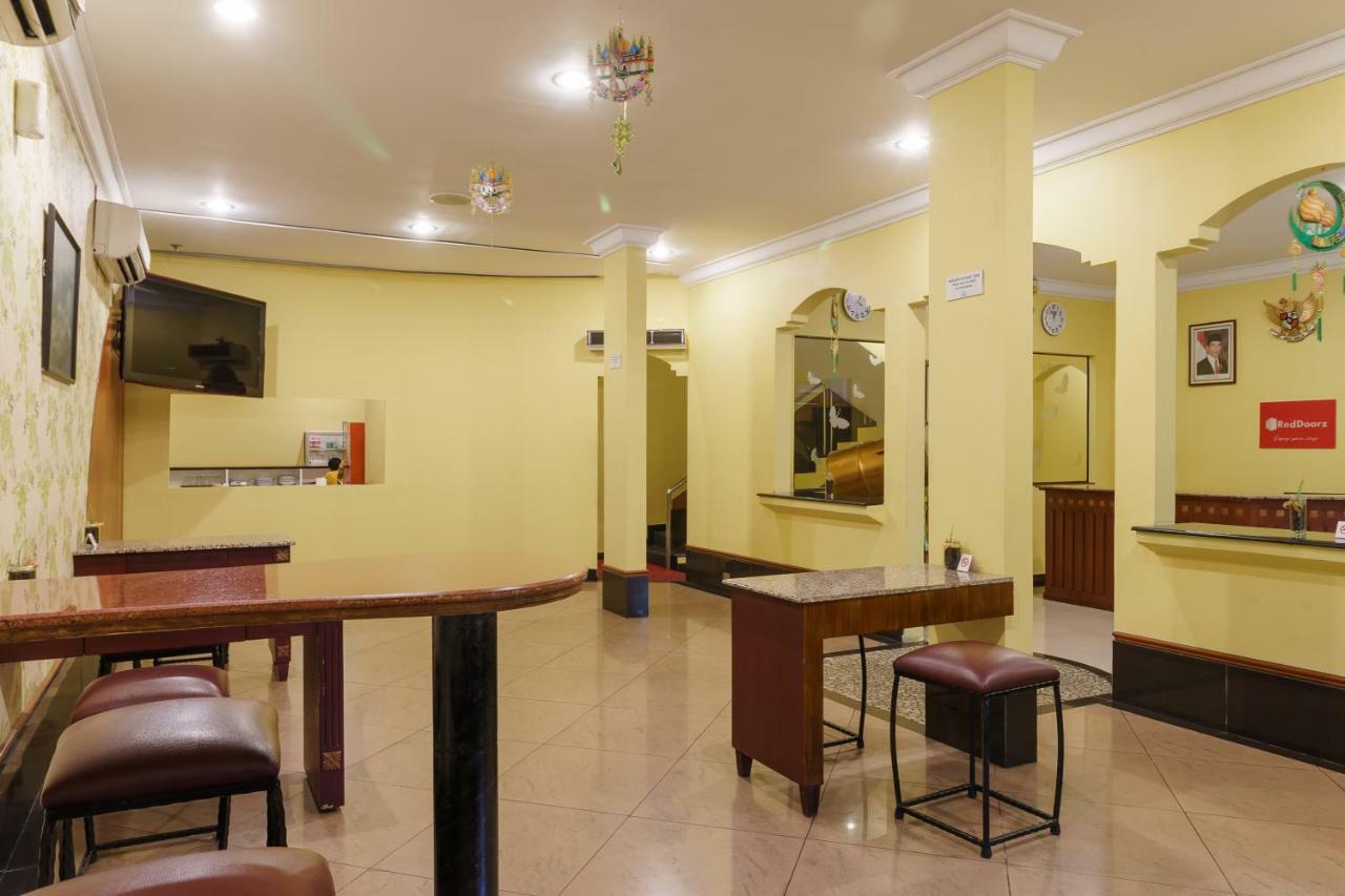 RedDoorz Plus near Ancol Jakarta Exterior foto